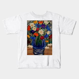 A beautiful bouquet flowers in a glass vase Kids T-Shirt